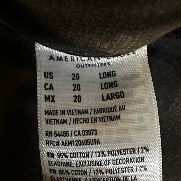 Black/gray wash jeans very comfortable stretchy with a cuffed bottom. - Picture 6 of 6